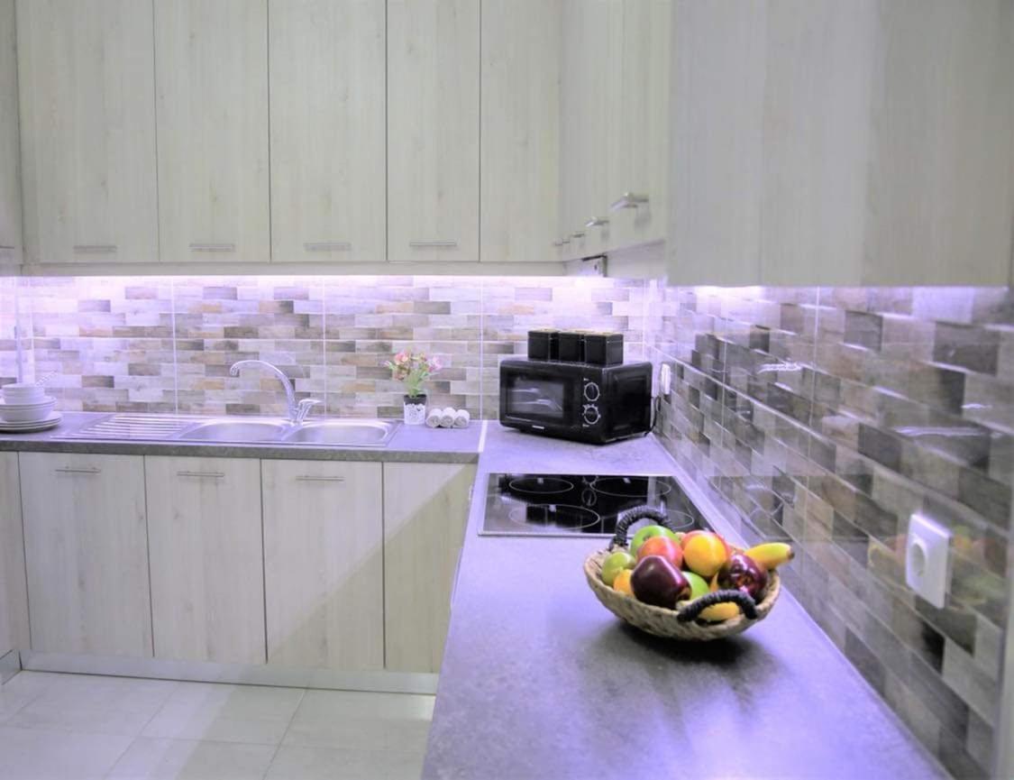 Lovely In The Center Of Athens. Apartment *